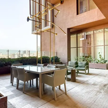 Luxury, Levent - Sisli M2 Metro