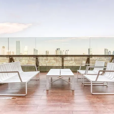 Luxury, Levent - Sisli M2 Metro *